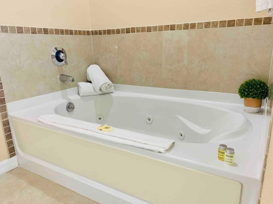 אורלנדו Walking Distance From Universal One Bedroom Resort מראה חיצוני תמונה