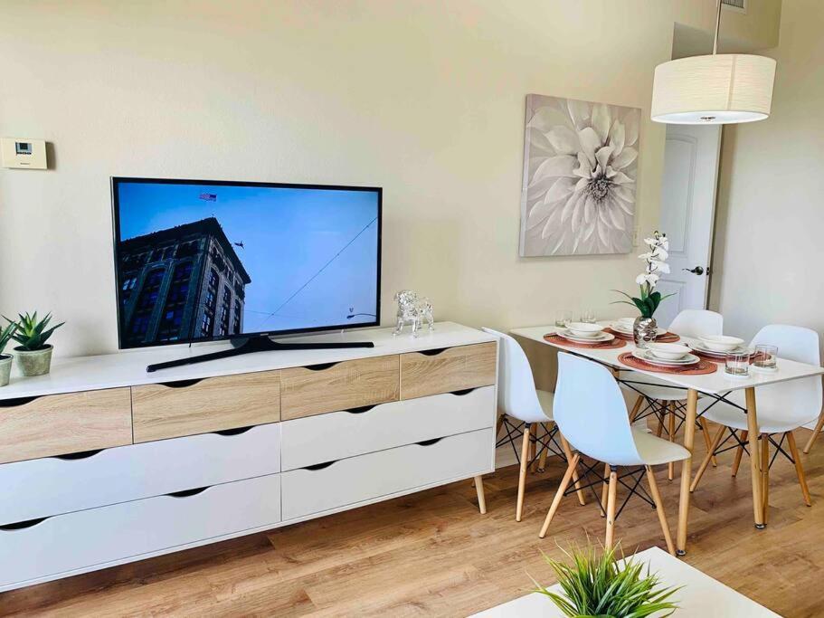 אורלנדו Walking Distance From Universal One Bedroom Resort מראה חיצוני תמונה